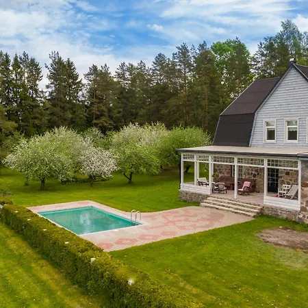 Valgusmaja Holiday home *